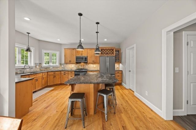 418 Center St, Easton, MA 02375