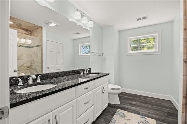 418 Center St, Easton, MA 02375