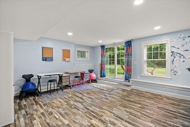 418 Center St, Easton, MA 02375