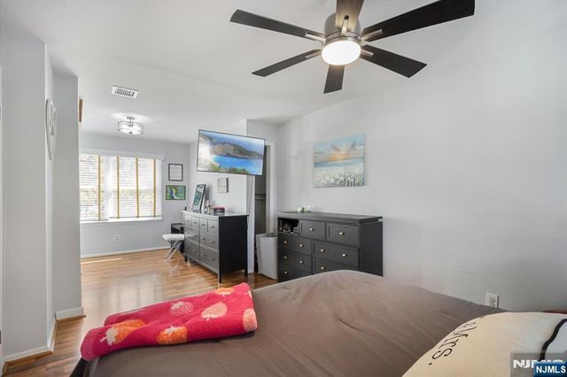 73 Burnside Place, Wanaque, NJ 07420