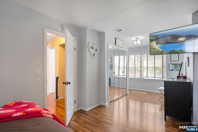 73 Burnside Place, Wanaque, NJ 07420