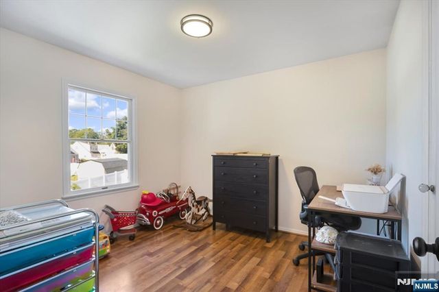 73 Burnside Place, Wanaque, NJ 07420