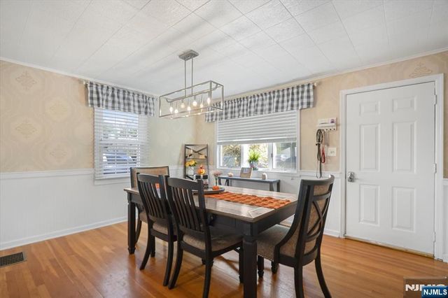 73 Burnside Place, Wanaque, NJ 07420