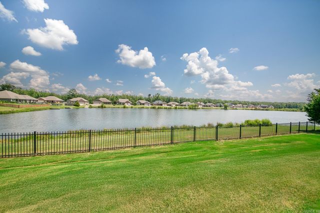 2415 Lakewood Circle, Cabot, AR 72023
