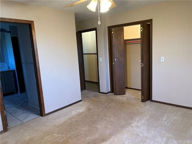 11894 Highway 359, London, AR 72847