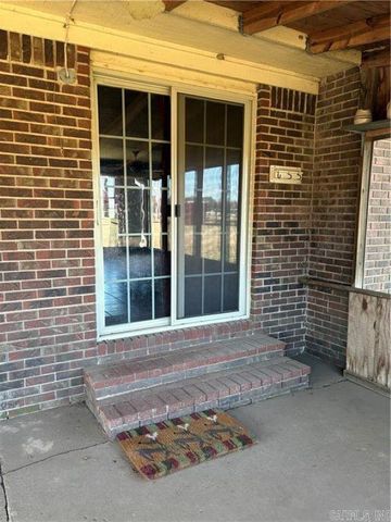 11894 Highway 359, London, AR 72847