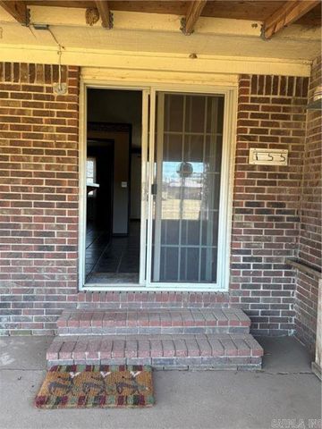 11894 Highway 359, London, AR 72847