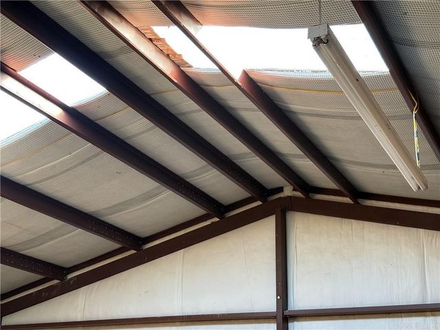 11894 Highway 359, London, AR 72847