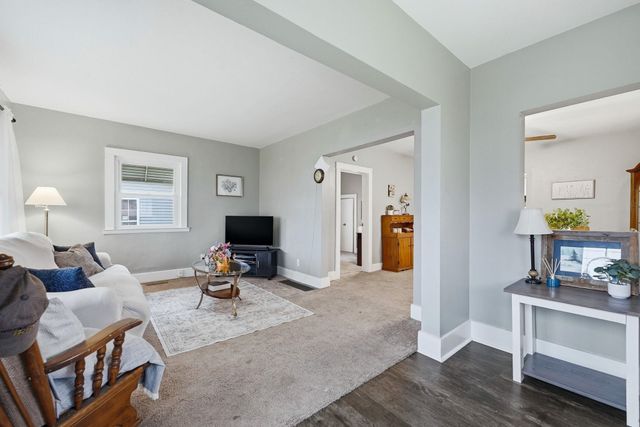 103 N Grand Avenue, Ashley, IN 46705