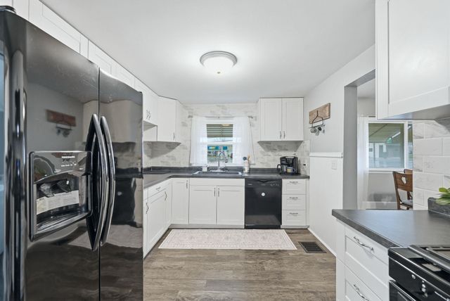 103 N Grand Avenue, Ashley, IN 46705