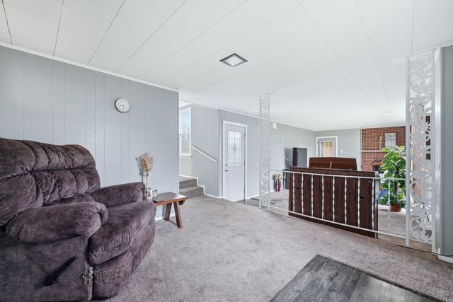 103 N Grand Avenue, Ashley, IN 46705