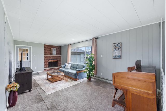 103 N Grand Avenue, Ashley, IN 46705