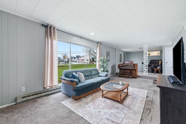 103 N Grand Avenue, Ashley, IN 46705