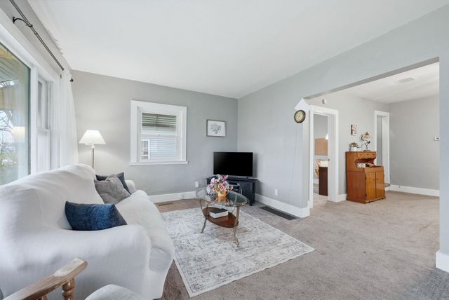 103 N Grand Avenue, Ashley, IN 46705