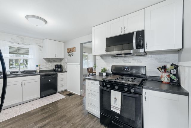 103 N Grand Avenue, Ashley, IN 46705