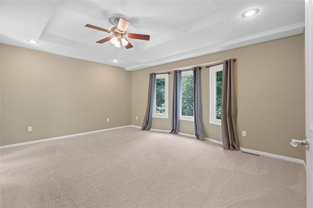 2112 NE Springbrook Street, Blue Springs, MO 64014