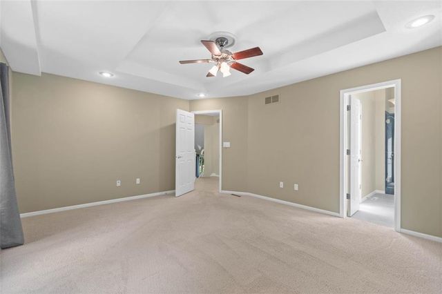 2112 NE Springbrook Street, Blue Springs, MO 64014