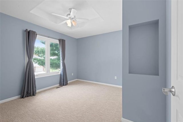 2112 NE Springbrook Street, Blue Springs, MO 64014