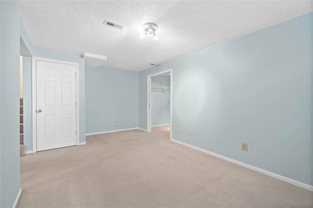 2112 NE Springbrook Street, Blue Springs, MO 64014