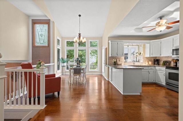 2112 NE Springbrook Street, Blue Springs, MO 64014