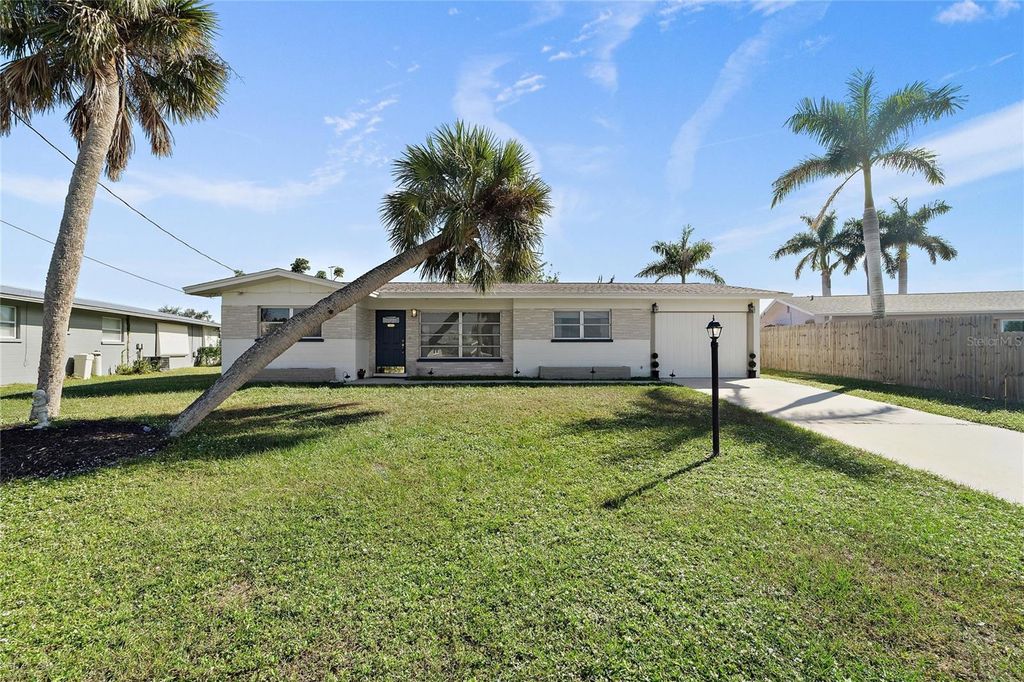 444 DRIFTWOOD ROAD, Venice, FL 34293