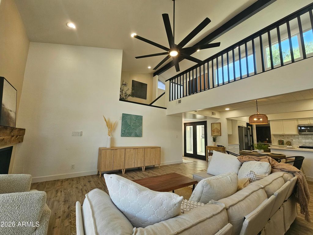 8101 N CENTRAL Avenue 14, Phoenix, AZ 85020