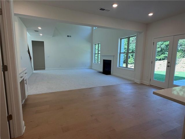 5927 Creek Indian Drive, Sugar Hill, GA 30518