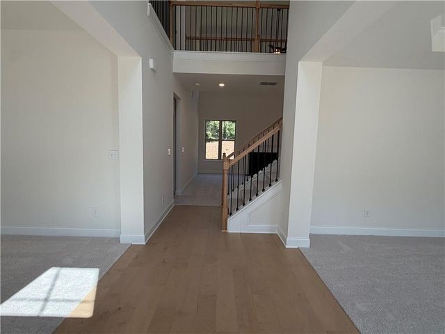 5927 Creek Indian Drive, Sugar Hill, GA 30518