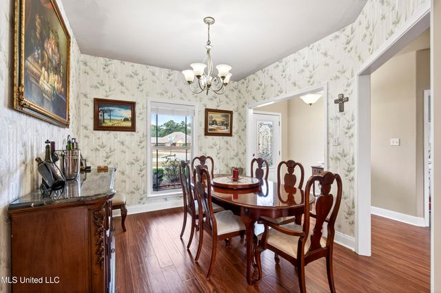 444 Venito Drive, Biloxi, MS 39531