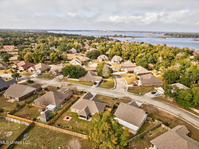 444 Venito Drive, Biloxi, MS 39531