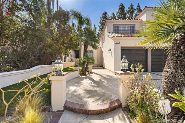 13212 Cortina, Tustin, CA 92782