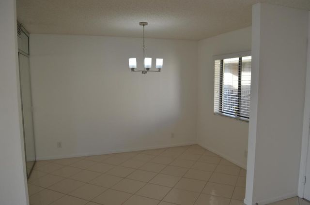 5130 Las Verdes Circle 307, Delray Beach, FL 33484