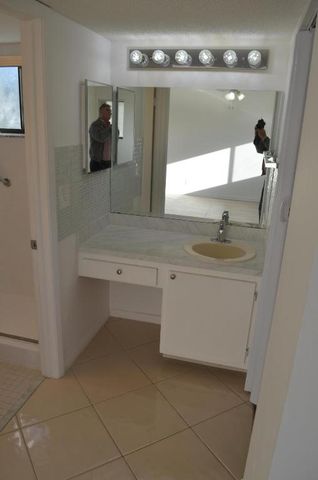 5130 Las Verdes Circle 307, Delray Beach, FL 33484