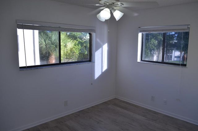 5130 Las Verdes Circle 307, Delray Beach, FL 33484