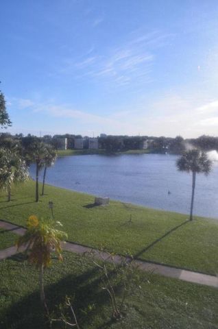 5130 Las Verdes Circle 307, Delray Beach, FL 33484