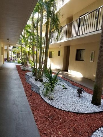 5130 Las Verdes Circle 307, Delray Beach, FL 33484