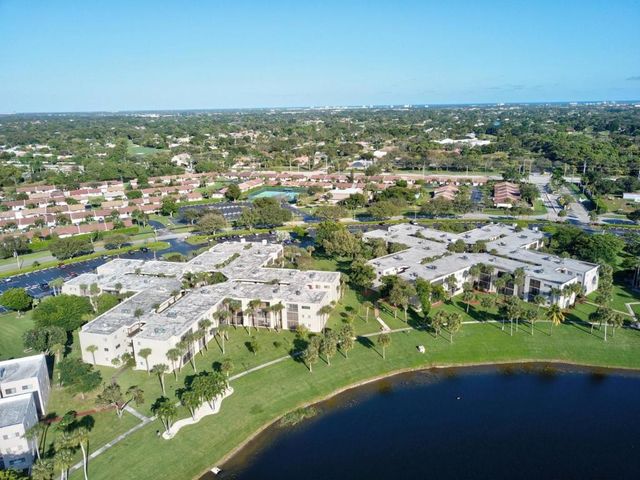 5130 Las Verdes Circle 307, Delray Beach, FL 33484
