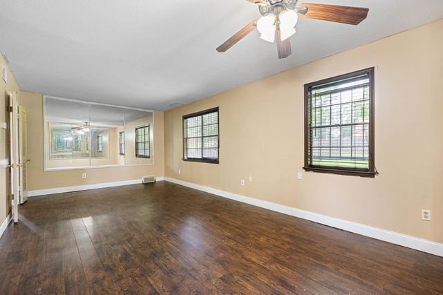2770 WOODLAND HILLS CV, Memphis, TN 38127