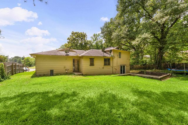 2770 WOODLAND HILLS CV, Memphis, TN 38127