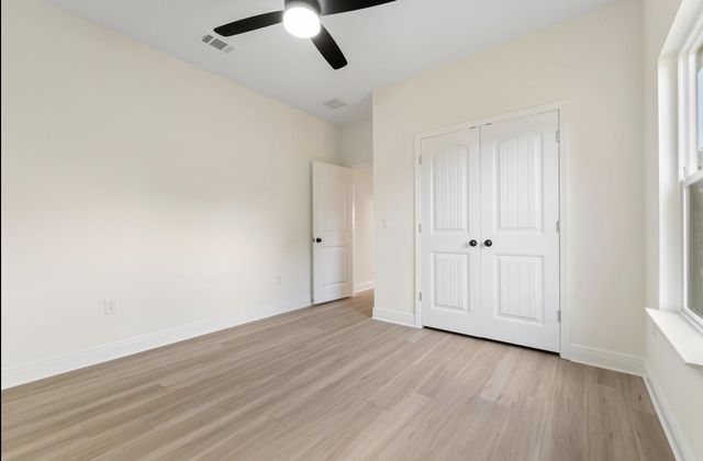 8294 Tavira Street, Navarre, FL 32566