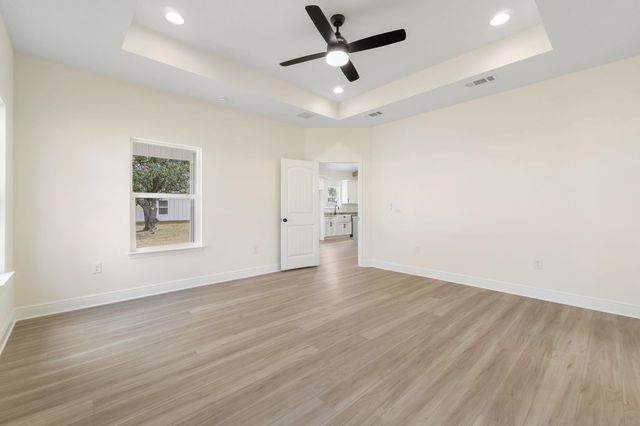 8294 Tavira Street, Navarre, FL 32566