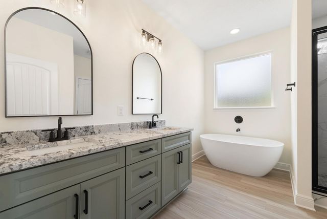 8294 Tavira Street, Navarre, FL 32566