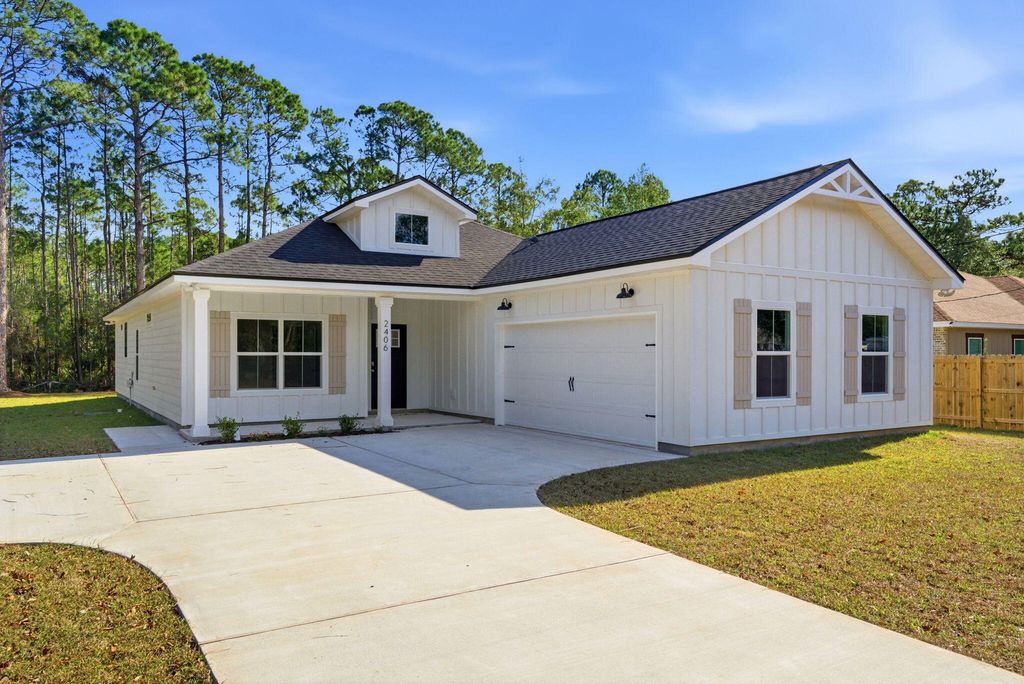 8294 Tavira Street, Navarre, FL 32566