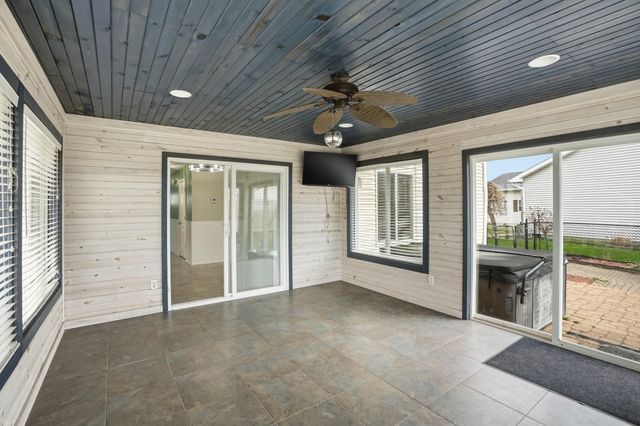 12358 Tippecanoe Place, Crown Point, IN 46307