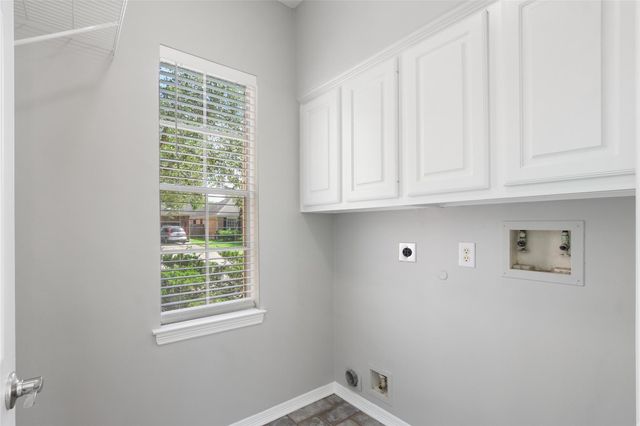 3202 Pleasant Cove Court, Houston, TX 77059