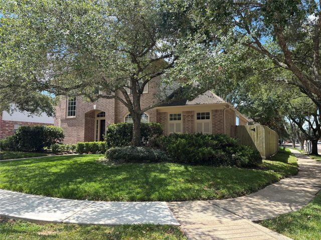 3202 Pleasant Cove Court, Houston, TX 77059