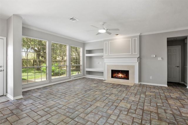 3202 Pleasant Cove Court, Houston, TX 77059