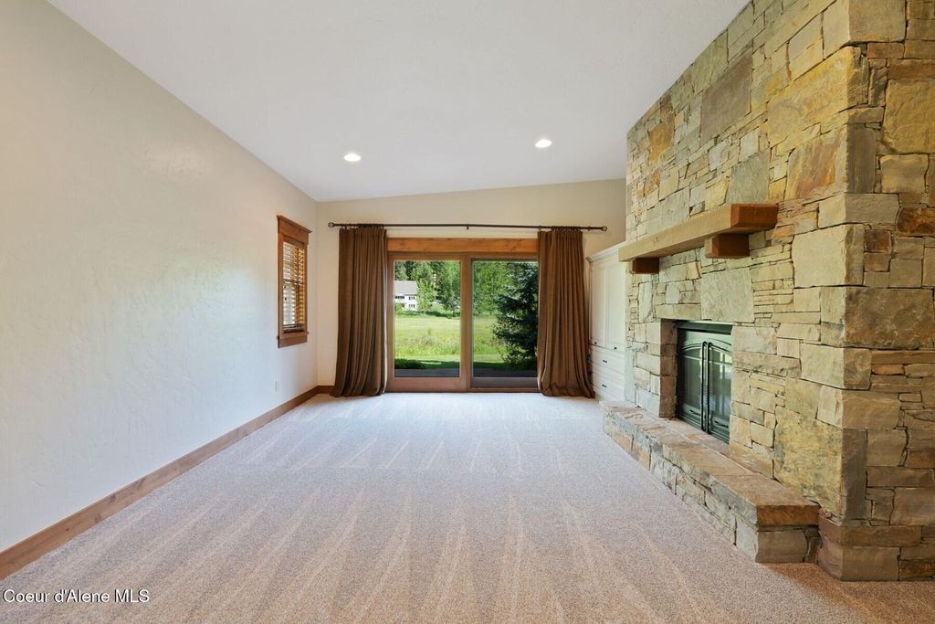 409 N Idaho Club Dr, Sandpoint, ID 83864 photo 12