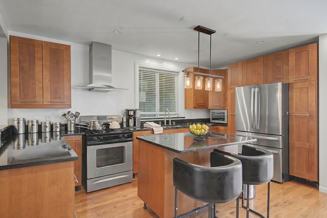 13326 S Burley Avenue, Chicago, IL 60633