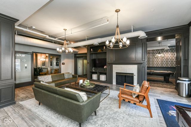 1036 Cavendish Drive, Carmel, IN 46032